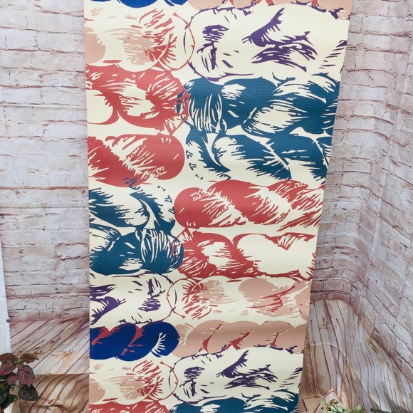 Nice Knot in Rose 24”x72” Yoga Mat - Picture 7 of 7